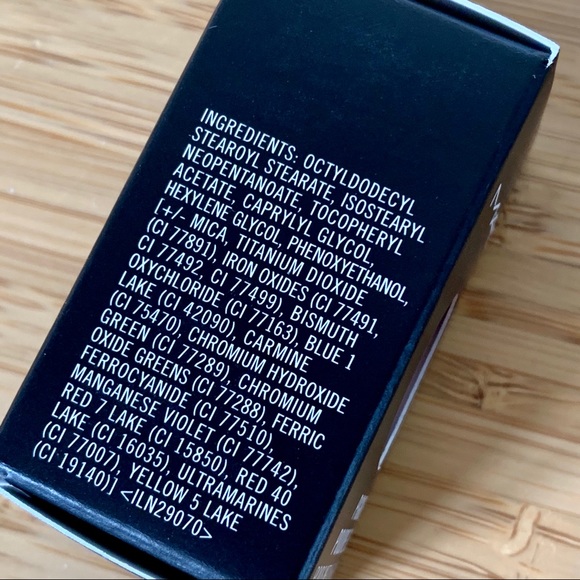 MAC “Rose” Pigment - Picture 5 of 8